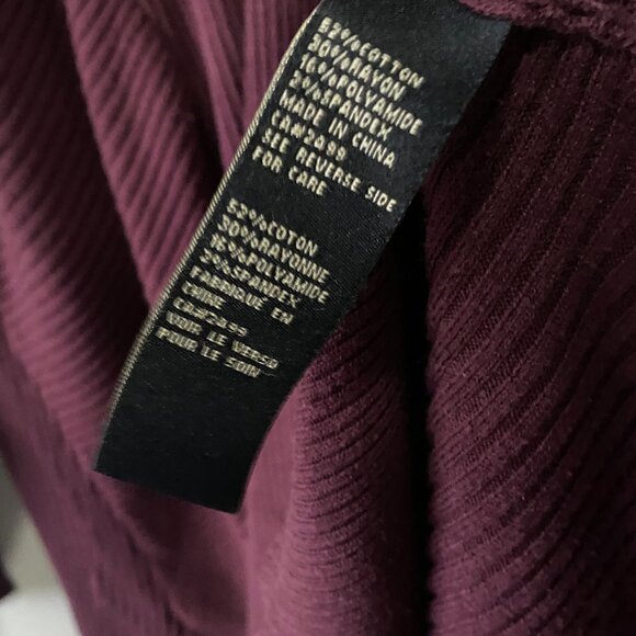 DG2 Diane Gilman Burgundy Cotton Blend V-Neck Sweater - Picture 12 of 13
